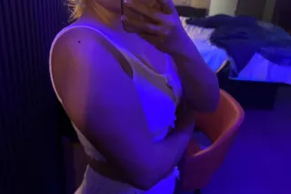 snowbunny 🐇 intown for a good ... - Image 3