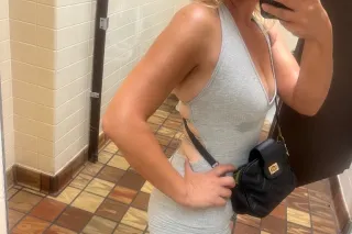 snowbunny 🐇 intown for a good ... - Image 1