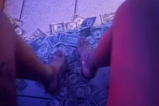 🧿💸Pretty, Petite & Paid — Cari... - Image 4