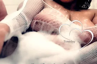 Roses Are Red And I Give The Best 😜🤭❣ - Image 5