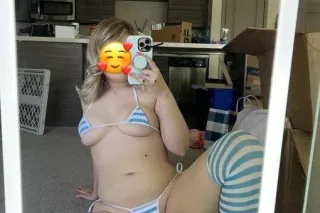 Hey daddy 26 yrs Old hot Sexy latina 😘Real legit I'm Available Incall🏡Outcall🚗Carfun🔥 text me baby to know my rates. - Image 4