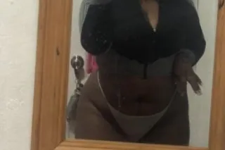 Incalls and outcall ❤ 2 girls (curvy thick thick and slim thickk👯♀call and text us now 📲All bare services extra🤪 😩ready when you are - Image 1