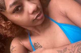 Petite Baddie - Image 2