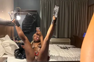 ‼SEXY PETITE SLIM THICK BABE🥵 SLIM THICK BABE🥵HERE TO SATISFY AND PLEASE YOU DADDY😘 - Image 2